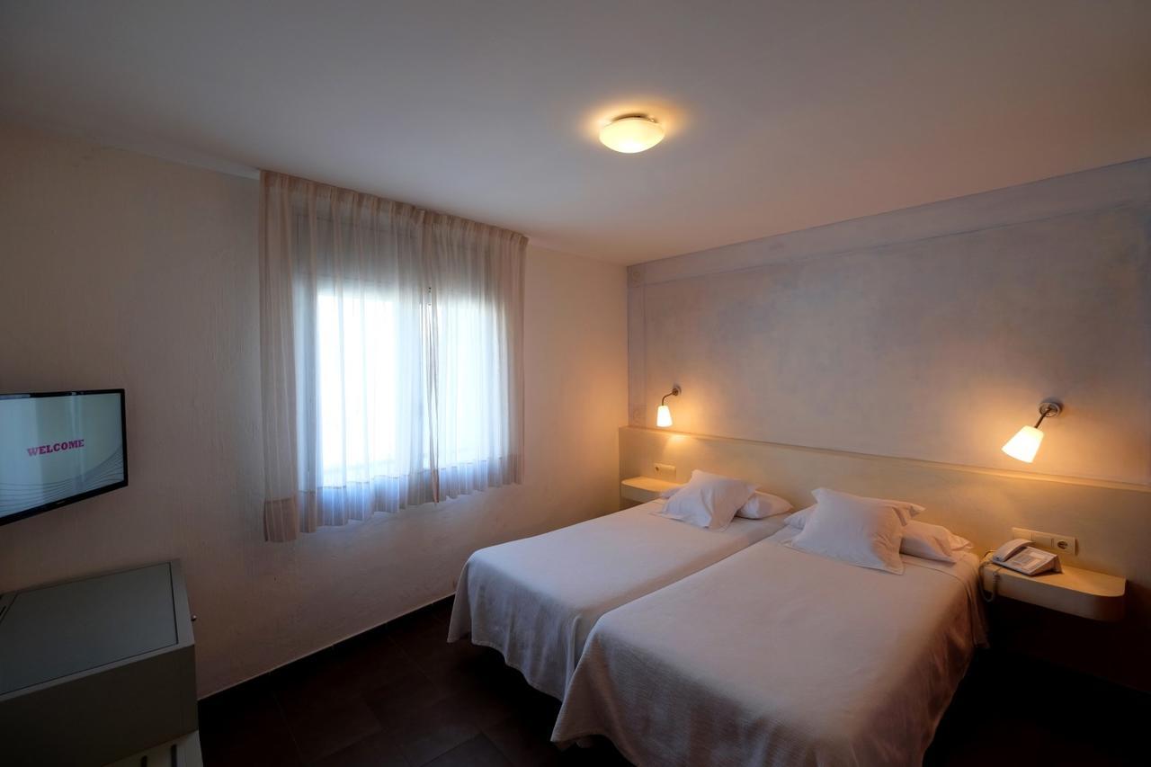Hotel Carmen Roses Eksteriør billede